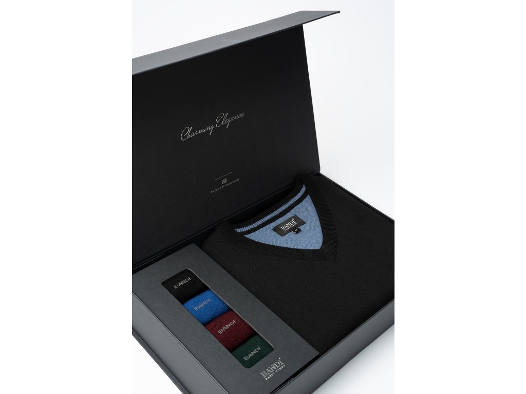 Set pánského svetru MARCELIO Nero a ponožek v dárkovém boxu